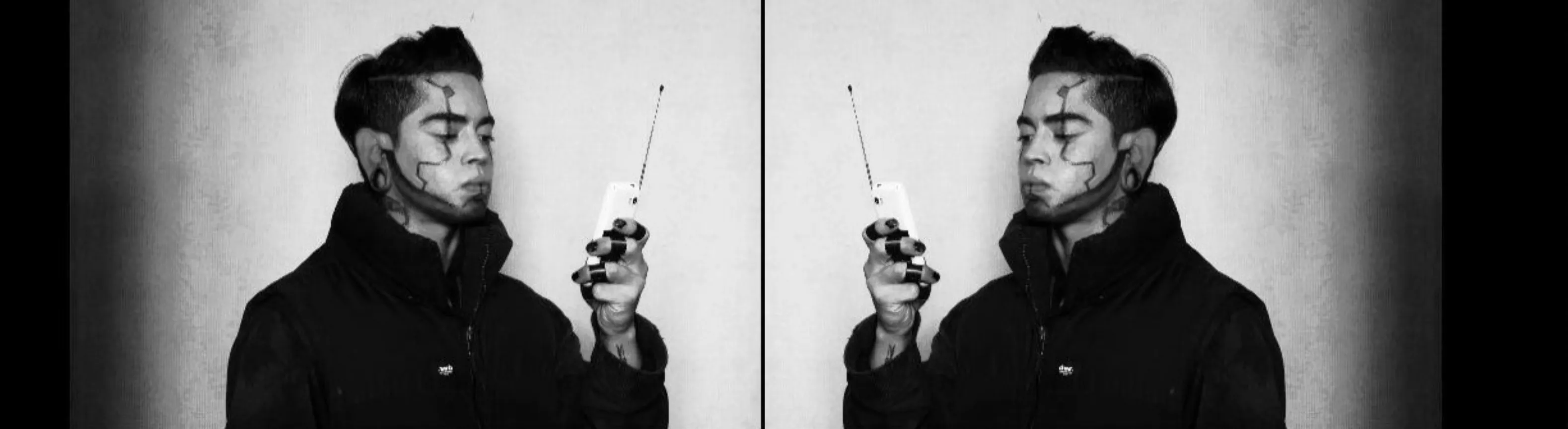 Turel con armas (espejado)