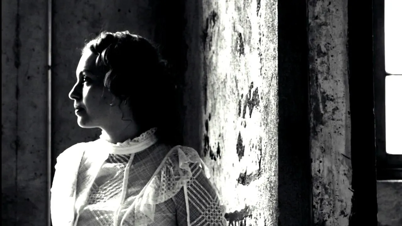 Mujer personaje (espejado)